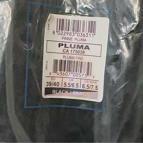 Cresi Snorkeling Set - Mask, Snorkel, and Flippers - Men’s 6.5 - Black/Silver - Picture 5 of 8